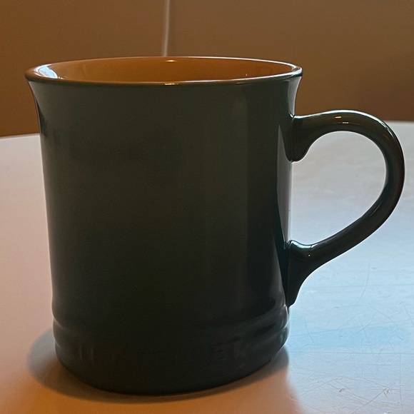 Le Creuset 14oz / 400ml mug. I have two and this is the turquoise - Picture 2 of 3